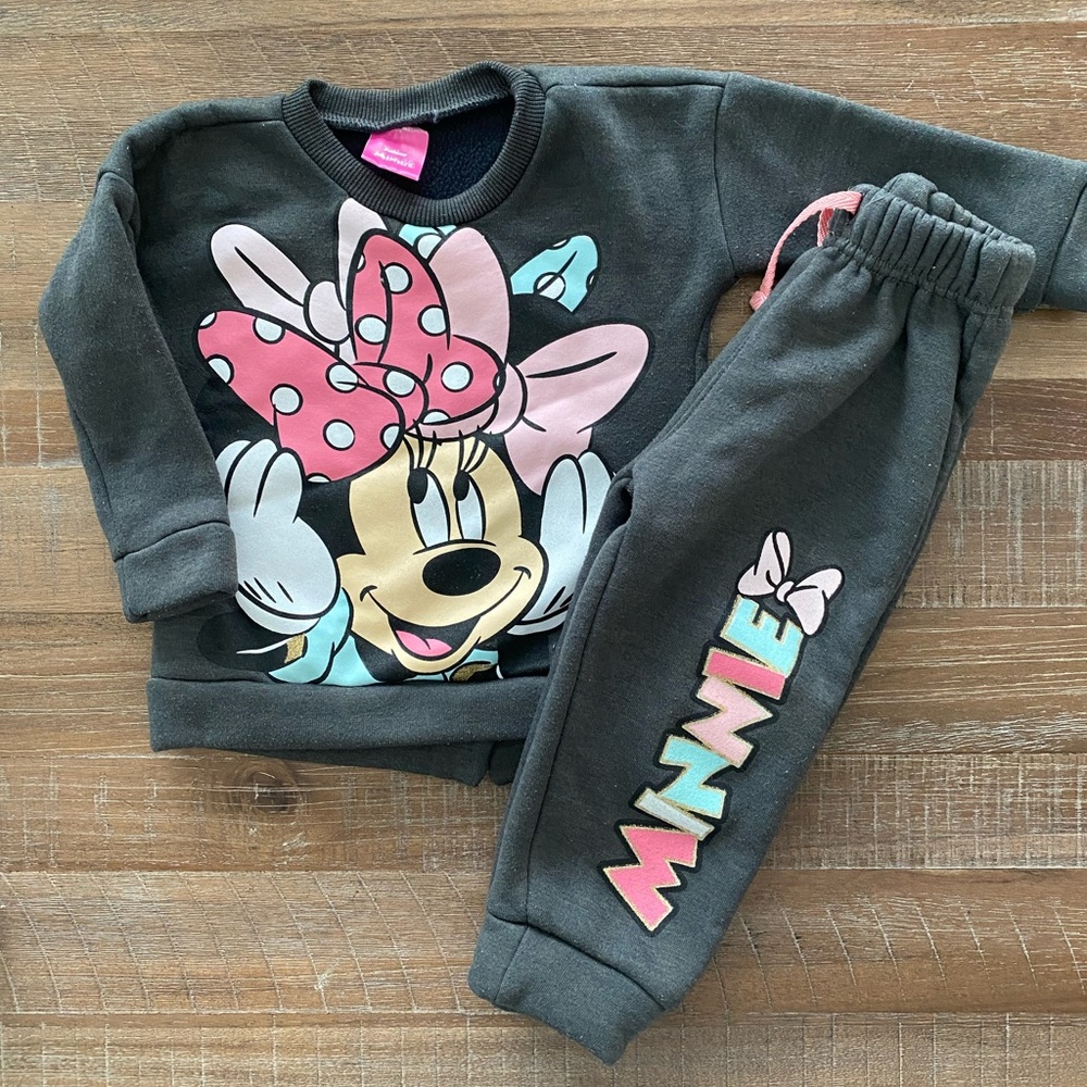 Minnie Mouse sweat shirt and sweat pants